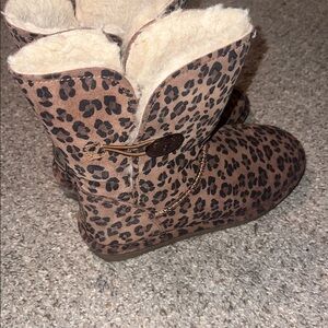 BearPaw leopard boots